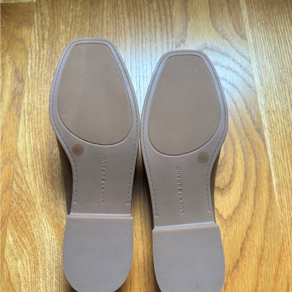 Lucky Brand Womens Brown Leather Slip-On Loafers - Picture 3 of 4